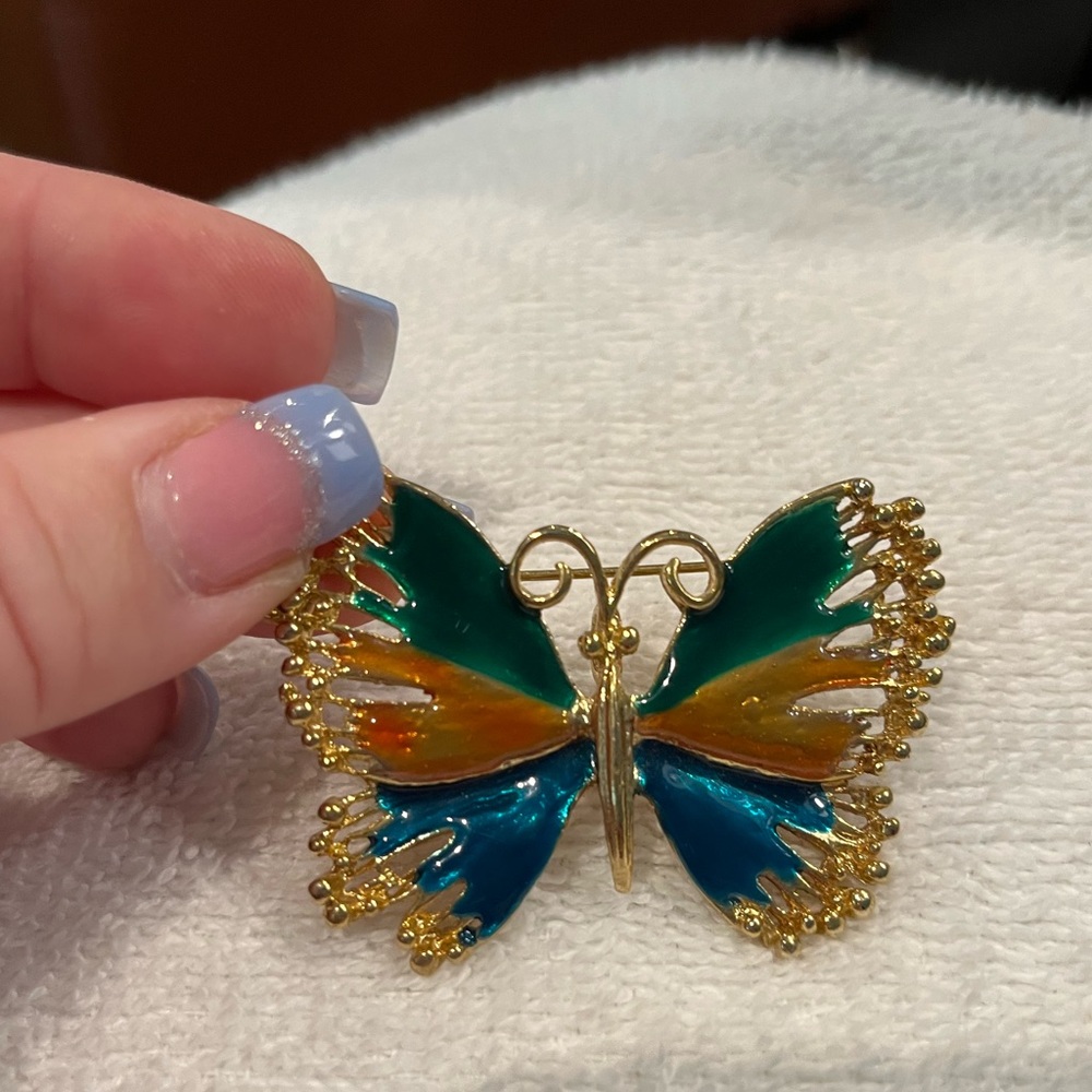 Beautiful goldtone enamel butterfly pin 2” new